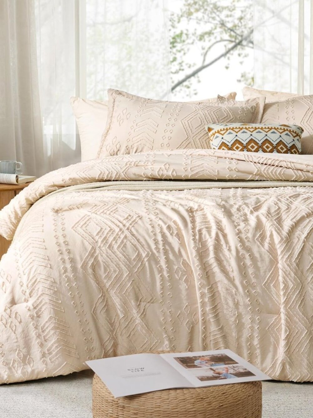 Queen Comforter Set - Bed in a Bag Boho Summer Bed Set, 7 Pieces Soft Fluffy